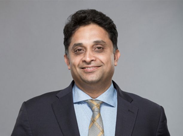 Healthcare delivery, healthcare industry, data analytics, precision medicine